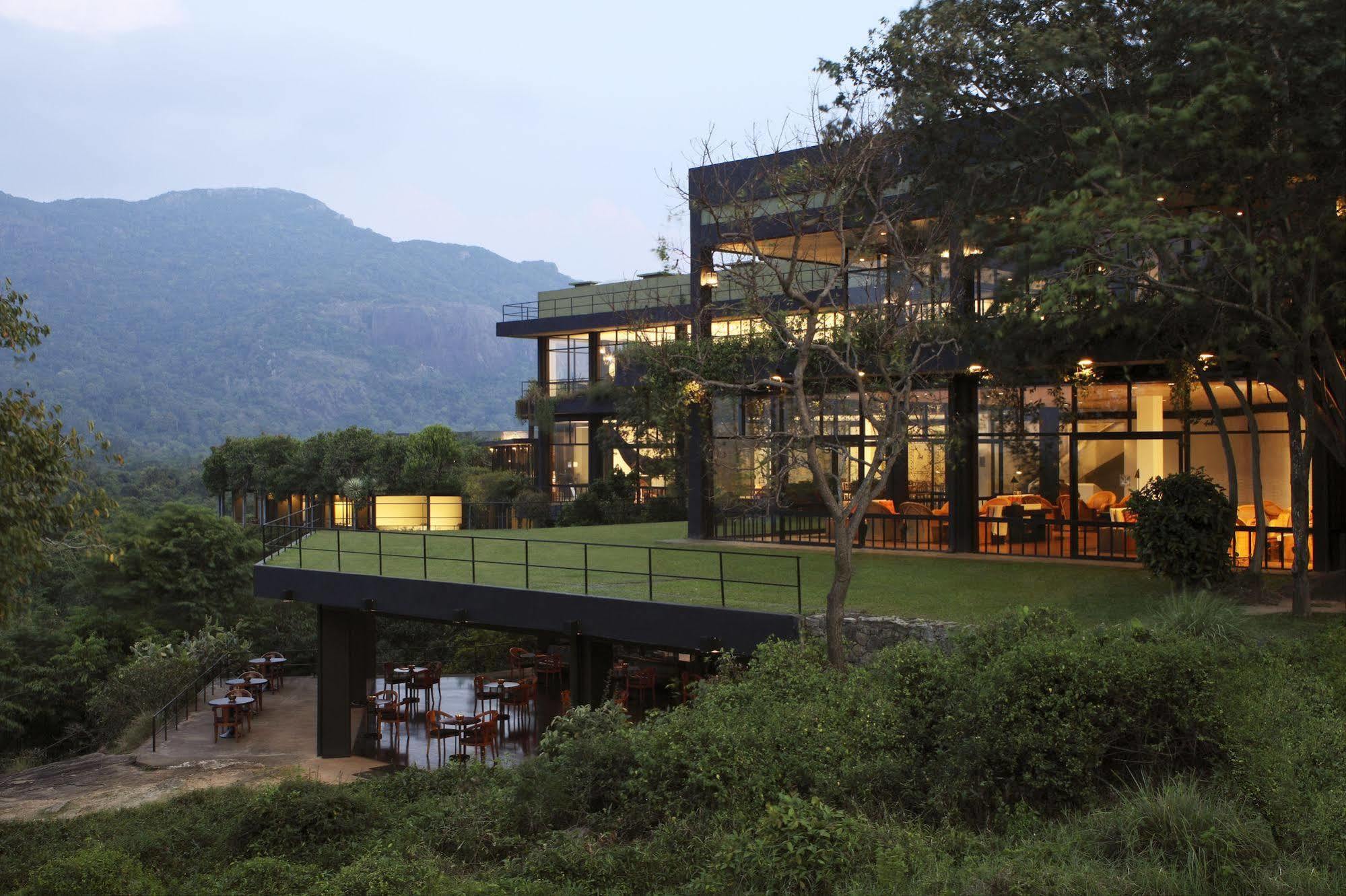 Hotel Heritance Kandalama
