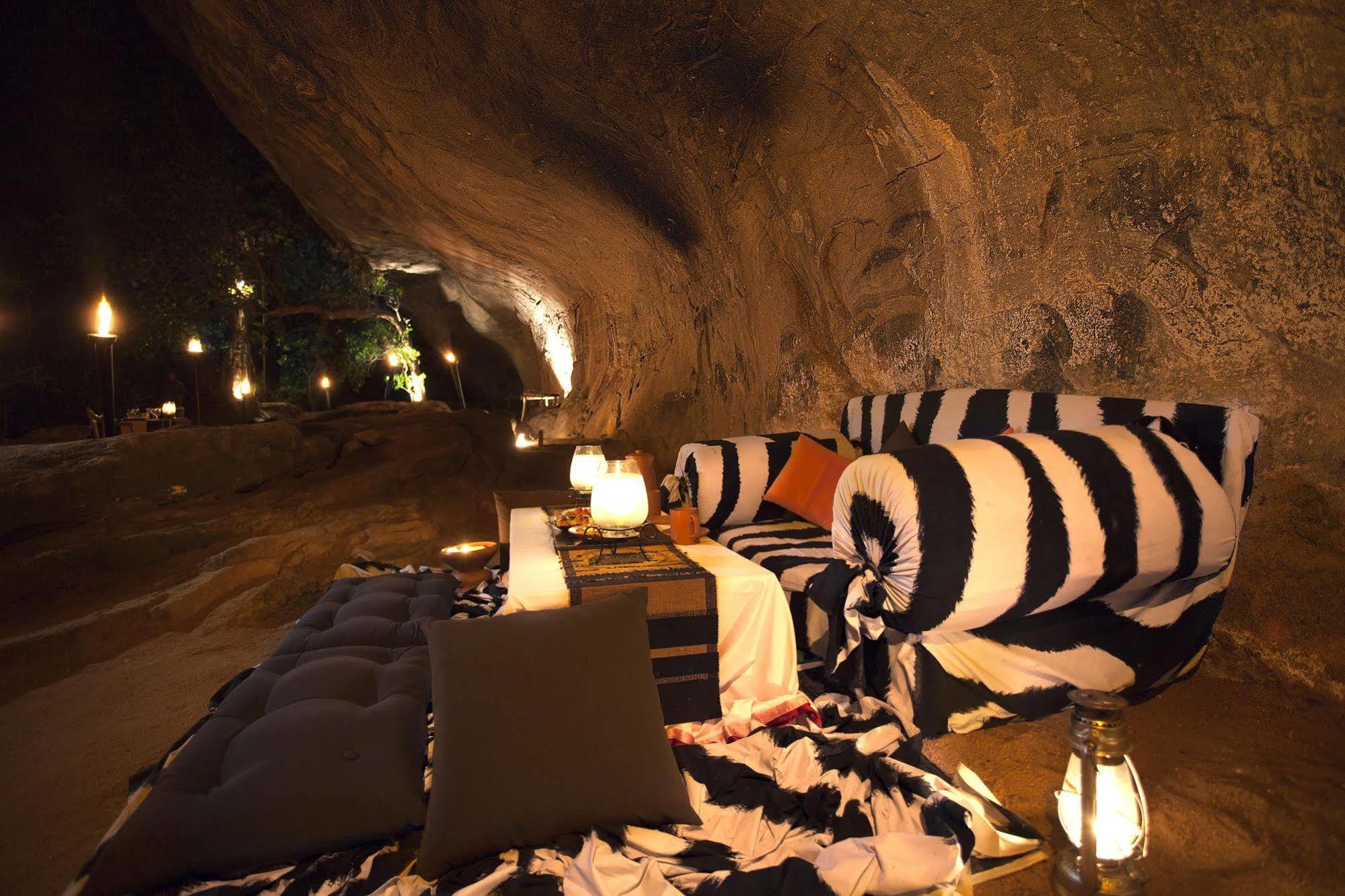 Hotel Heritance Kandalama Sigiriya